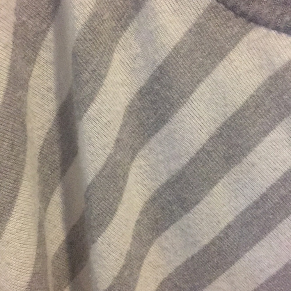 Forever 21 Top - Picture 2 of 2